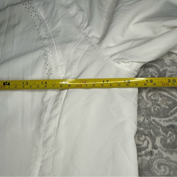 Lululemon Athletica Zip up white jacket / running / breathable holes Size 8 - Picture 9 of 16